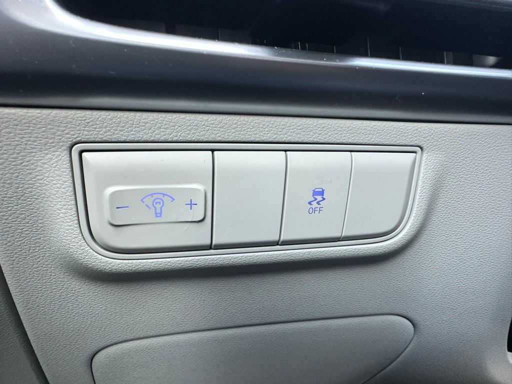 New 2025 Hyundai Tucson SE FWD image 12