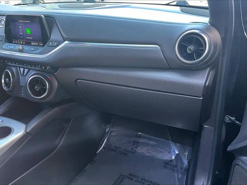Used 2021 Chevrolet Blazer LT FWD image 19