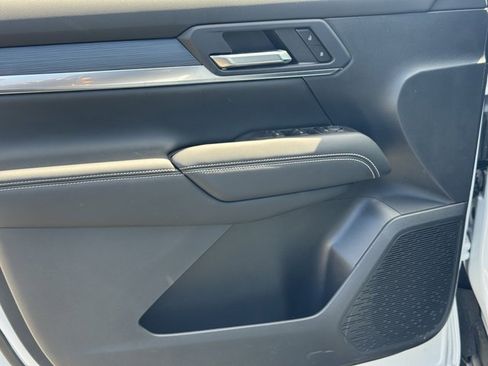 New 2025 GMC Terrain Elevation w/ Black Edition image 13