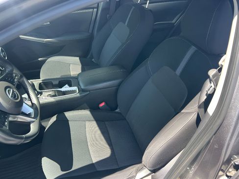 Used 2022 Nissan Sentra SV w/ Trunk Package FWD image 31