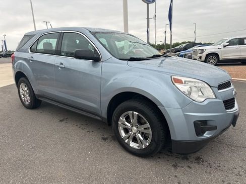 Used 2014 Chevrolet Equinox LS image 2