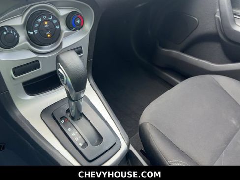 Used 2019 Ford Fiesta SE FWD image 19
