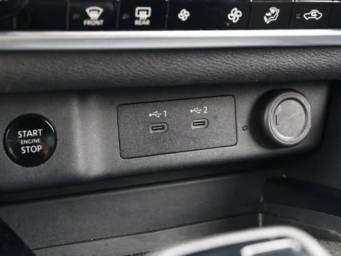 Used 2024 Nissan Rogue SV image 22