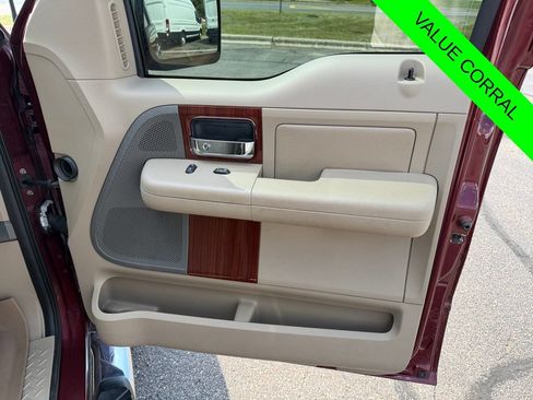 Used 2006 Ford F150 Lariat AWD/4WD image 16