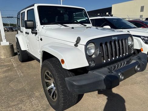 Used 2014 Jeep Wrangler Unlimited Sport AWD/4WD image 3