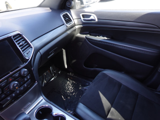Used 2019 Jeep Grand Cherokee Altitude AWD/4WD image 21
