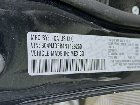 Used 2022 Jeep Compass Latitude AWD/4WD image 33