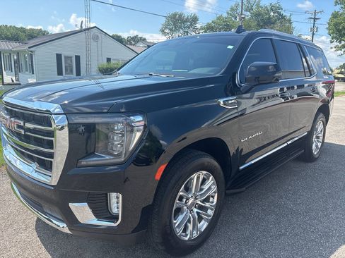 Used 2021 GMC Yukon SLT w/ SLT Premium Package AWD/4WD image 1