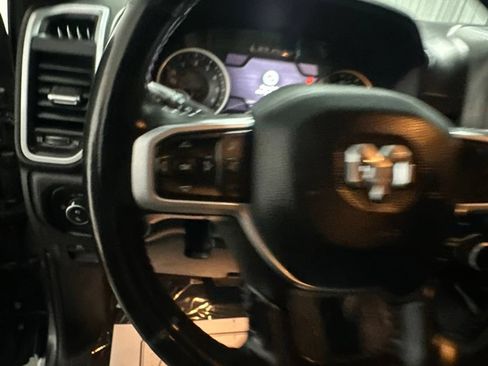 Used 2022 RAM 1500 Big Horn AWD/4WD image 16