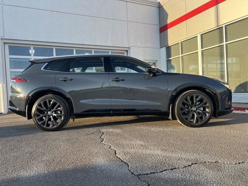 Certified 2025 Toyota Crown Signia w/ Advanced Technology Package AWD/4WD image 15