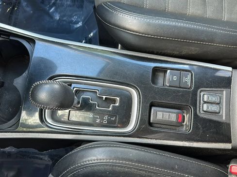 Used 2020 Mitsubishi Outlander SE FWD image 40