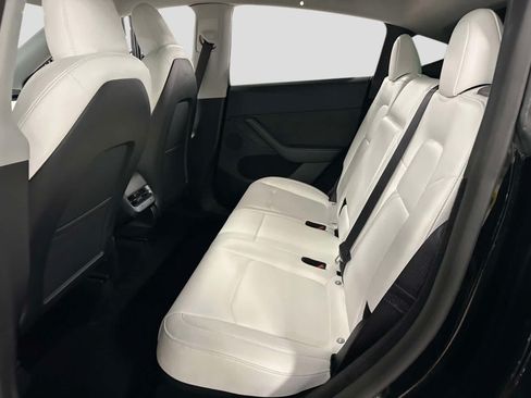 Used 2024 Tesla Model Y Performance AWD/4WD image 13