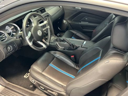 Used 2011 Ford Mustang GT Premium w/ Brembo Brake Pkg RWD image 31
