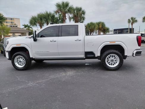 Used 2024 GMC Sierra 3500 Denali w/ Denali Reserve Package AWD/4WD image 2