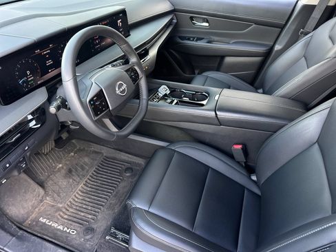 Used 2025 Nissan Murano SV AWD/4WD image 9