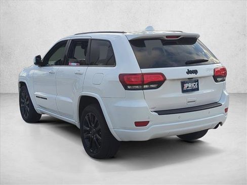 Used 2020 Jeep Grand Cherokee Altitude image 7