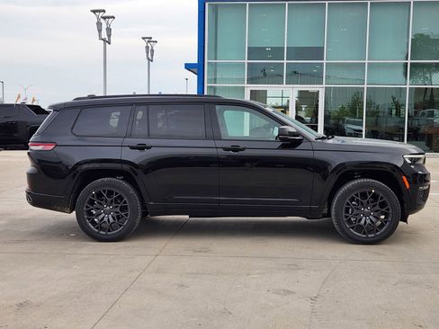 New 2025 Jeep Grand Cherokee L Summit w/ Obsidian Package image 7