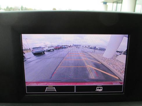 Used 2023 Chevrolet Suburban LS image 23