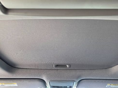 Used 2023 Honda Odyssey Elite image 31