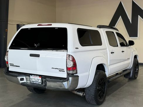 Used 2014 Toyota Tacoma PreRunner w/ SR5 Package RWD image 4
