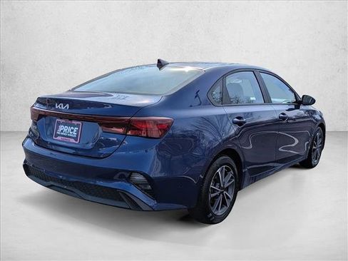 Used 2022 Kia Forte LXS image 5
