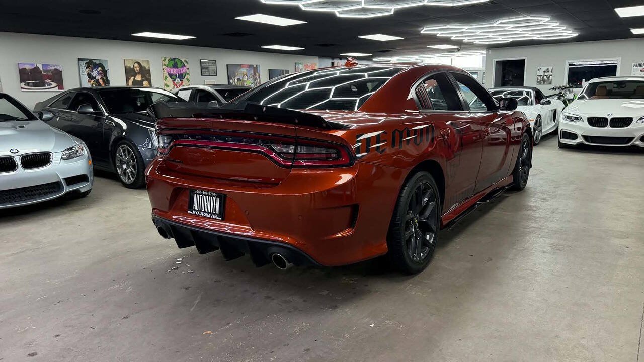 Used 2022 Dodge Charger R/T w/ Blacktop Package RWD image 5