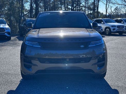 Used 2024 Land Rover Range Rover Sport SE image 3