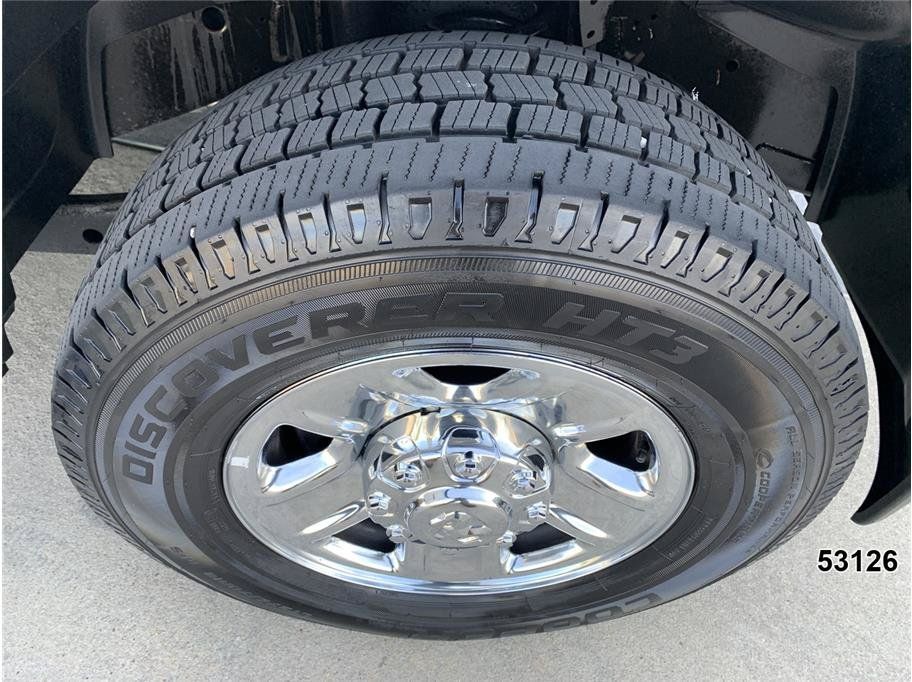 Used 2021 RAM 3500 Tradesman w/ Chrome Appearance Group RWD image 18