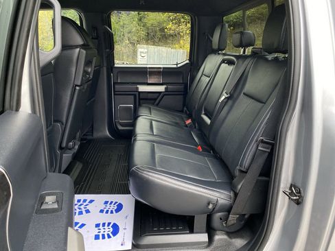 Certified 2022 Ford F350 Lariat w/ Tremor Off-Road Package image 40