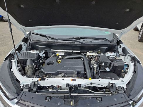 Used 2024 Chevrolet Equinox LT image 30