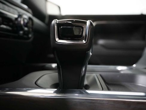 Used 2022 GMC Sierra 1500 SLT image 24