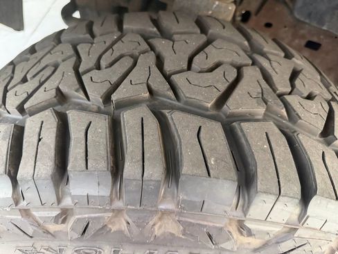 Used 2018 RAM 1500 Sport w/ Quick Order Package 26Q Night AWD/4WD image 9