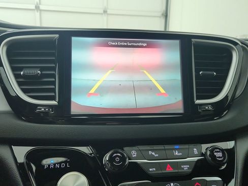 New 2027 Chrysler Pacifica LX FWD image 24