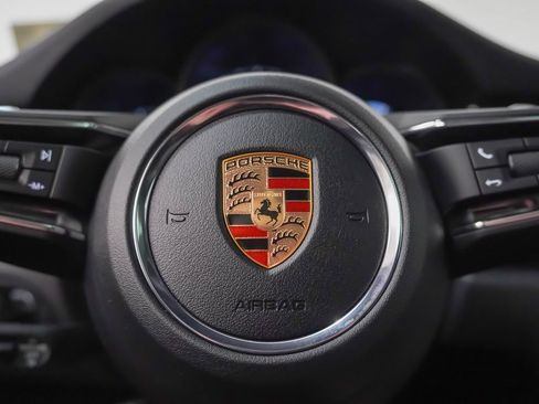 Used 2026 Porsche Macan AWD/4WD image 19