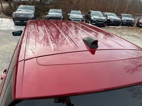 Used 2021 Chevrolet Equinox LT image 19