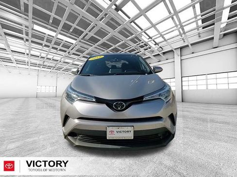 Used 2019 Toyota C-HR LE image 9