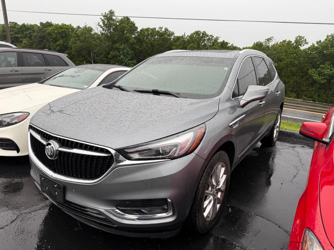 Used 2021 Buick Enclave Essence w/ Sound and Sites Package AWD/4WD image 5