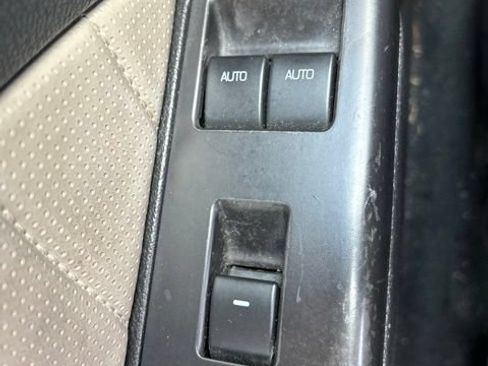 Used 2012 Ford Mustang Premium RWD image 31