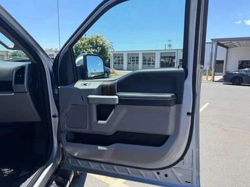 Used 2020 Ford F150 Lariat AWD/4WD image 30