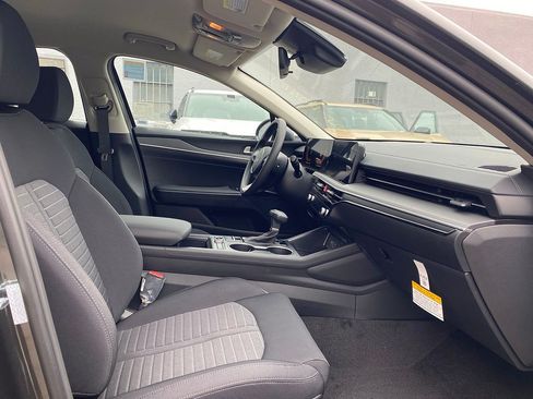 New 2026 Kia K5 LXS FWD image 25