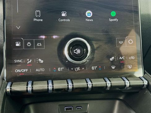 Used 2026 GMC Terrain Elevation w/ Elevation Premium Package image 17