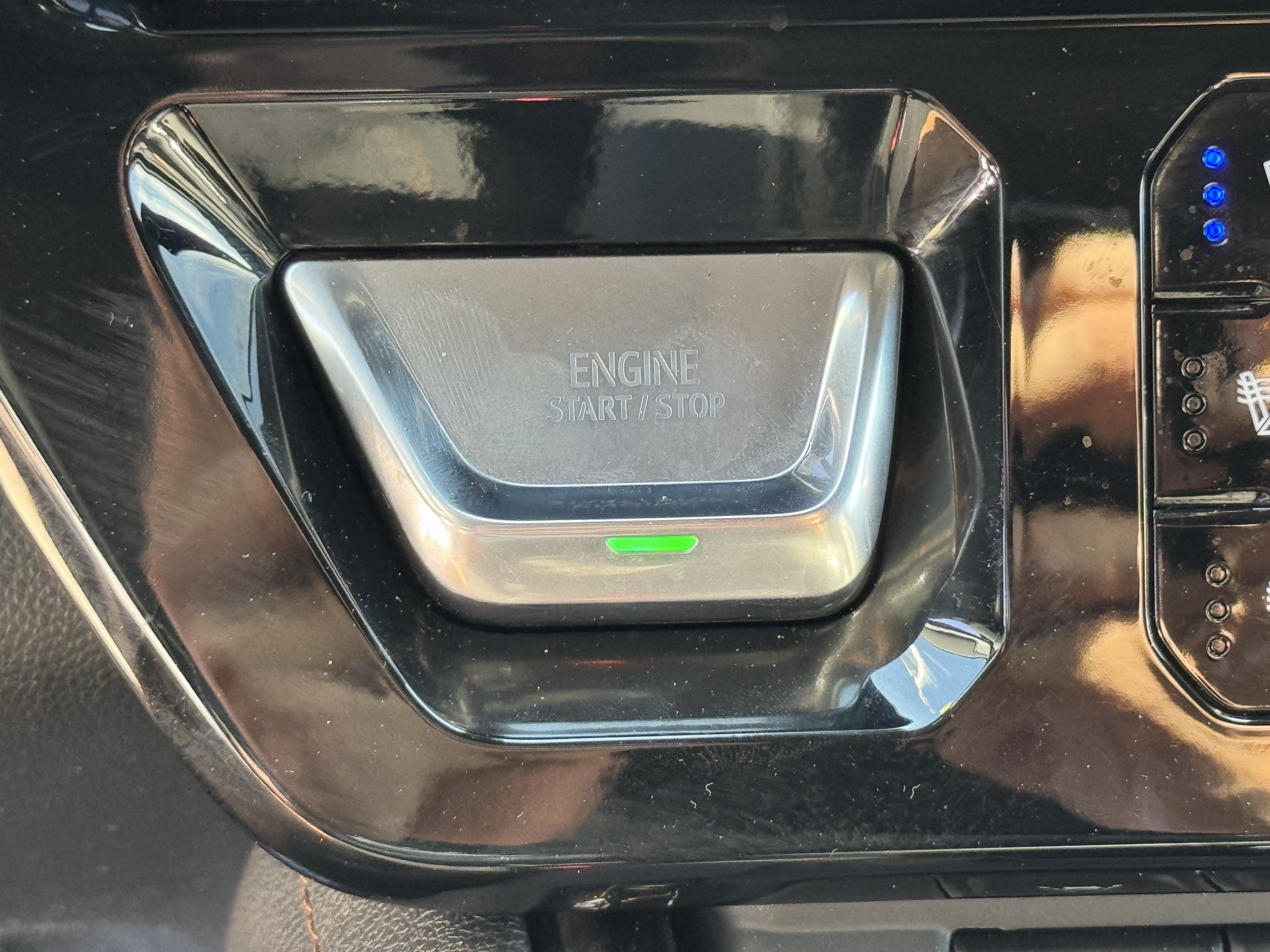 Used 2025 GMC Sierra 1500 AT4 AWD/4WD image 19