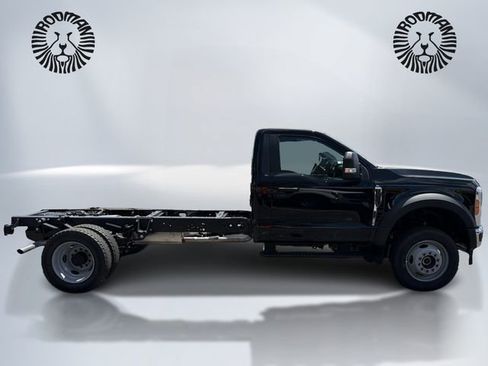 New 2026 Ford F550 4x4 Regular Cab Super Duty image 4