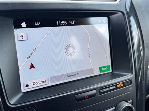 Used 2019 Ford Explorer XLT w/ Equipment Group 202A AWD/4WD image 19