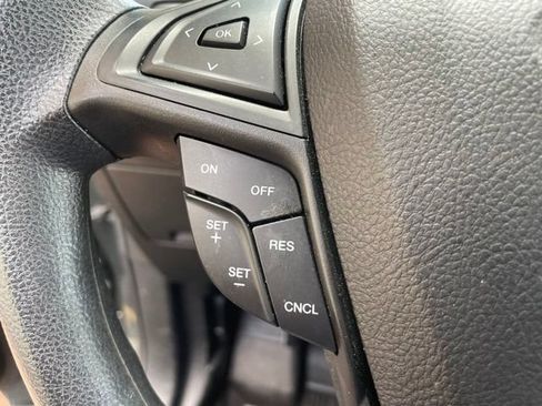 Used 2023 Ford Edge SE AWD/4WD image 25
