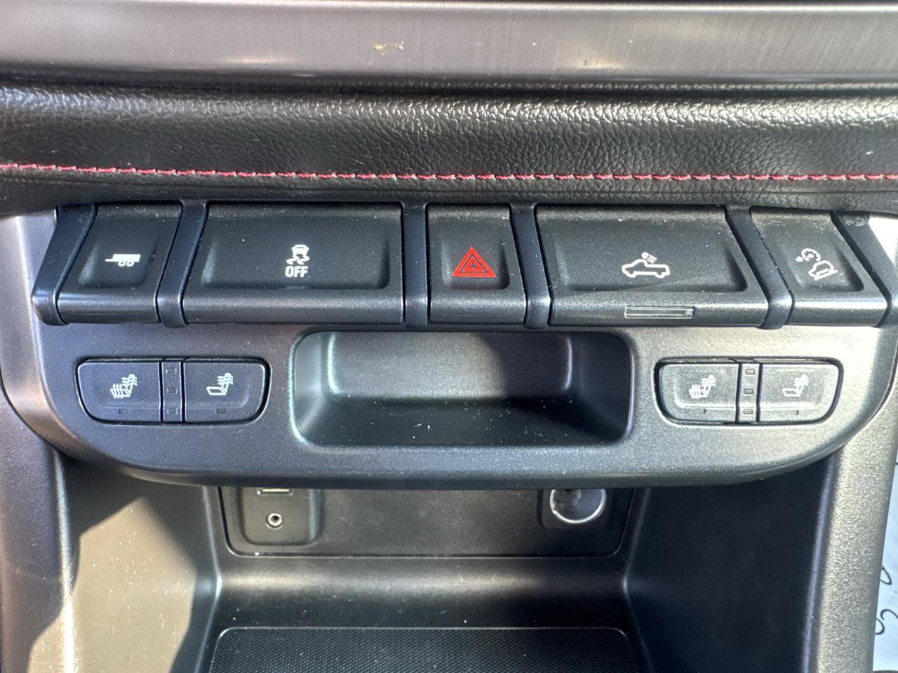 Used 2018 GMC Canyon All Terrain w/ Trailering Package AWD/4WD image 13