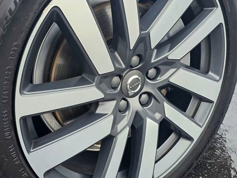 Used 2023 Volvo V90 B6 Cross Country Ultimate image 7