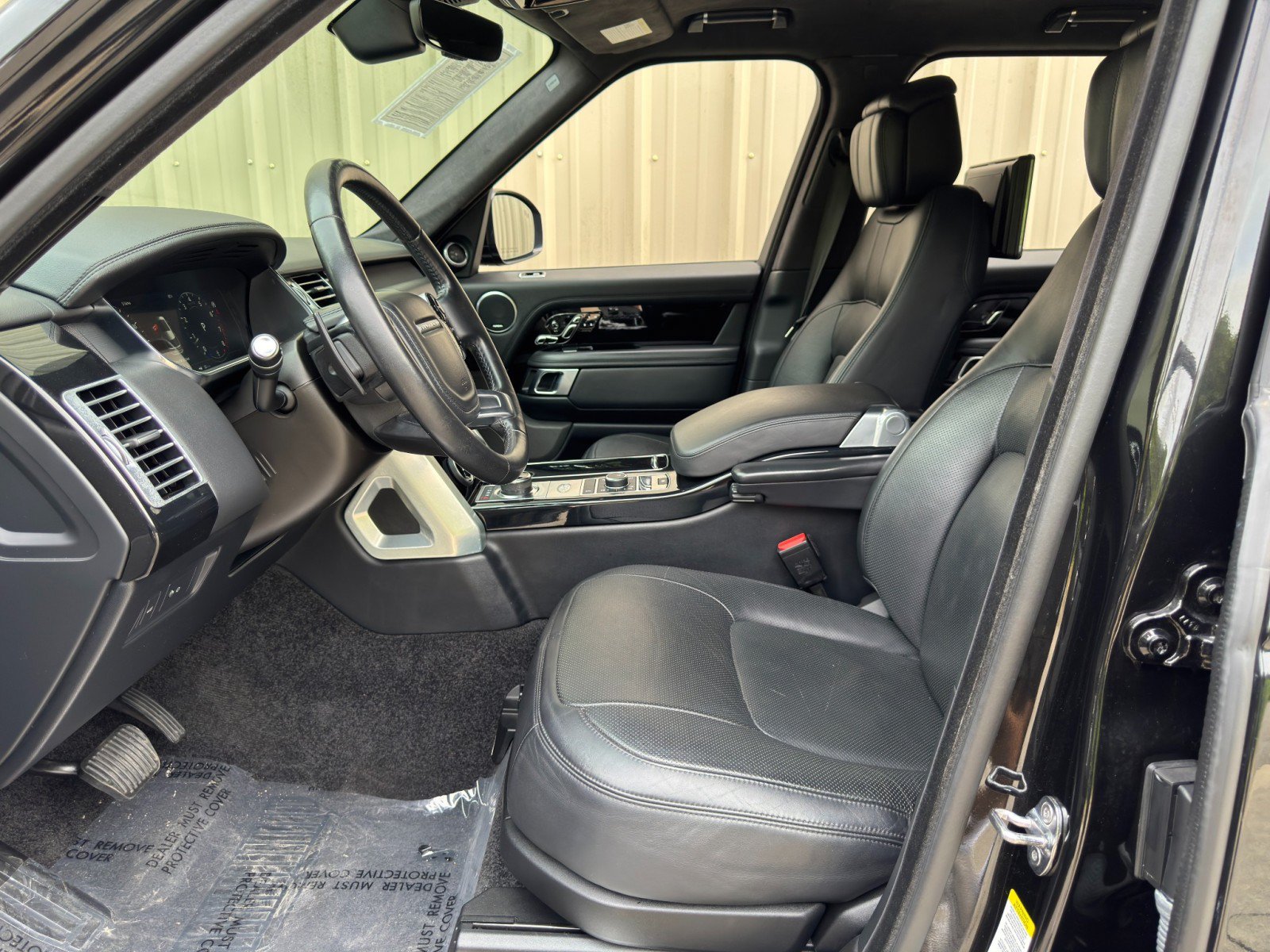 Used 2019 Land Rover Range Rover Supercharged AWD/4WD image 17