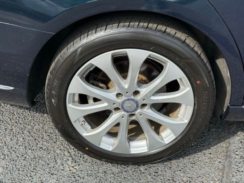 Used 2017 Mercedes-Benz E 300 4MATIC w/ Premium 1 Package image 40