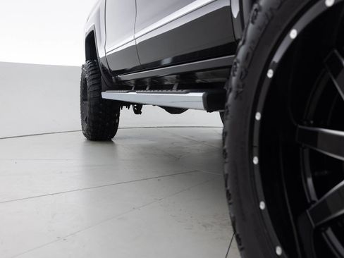 Used 2018 GMC Sierra 1500 SLT image 21